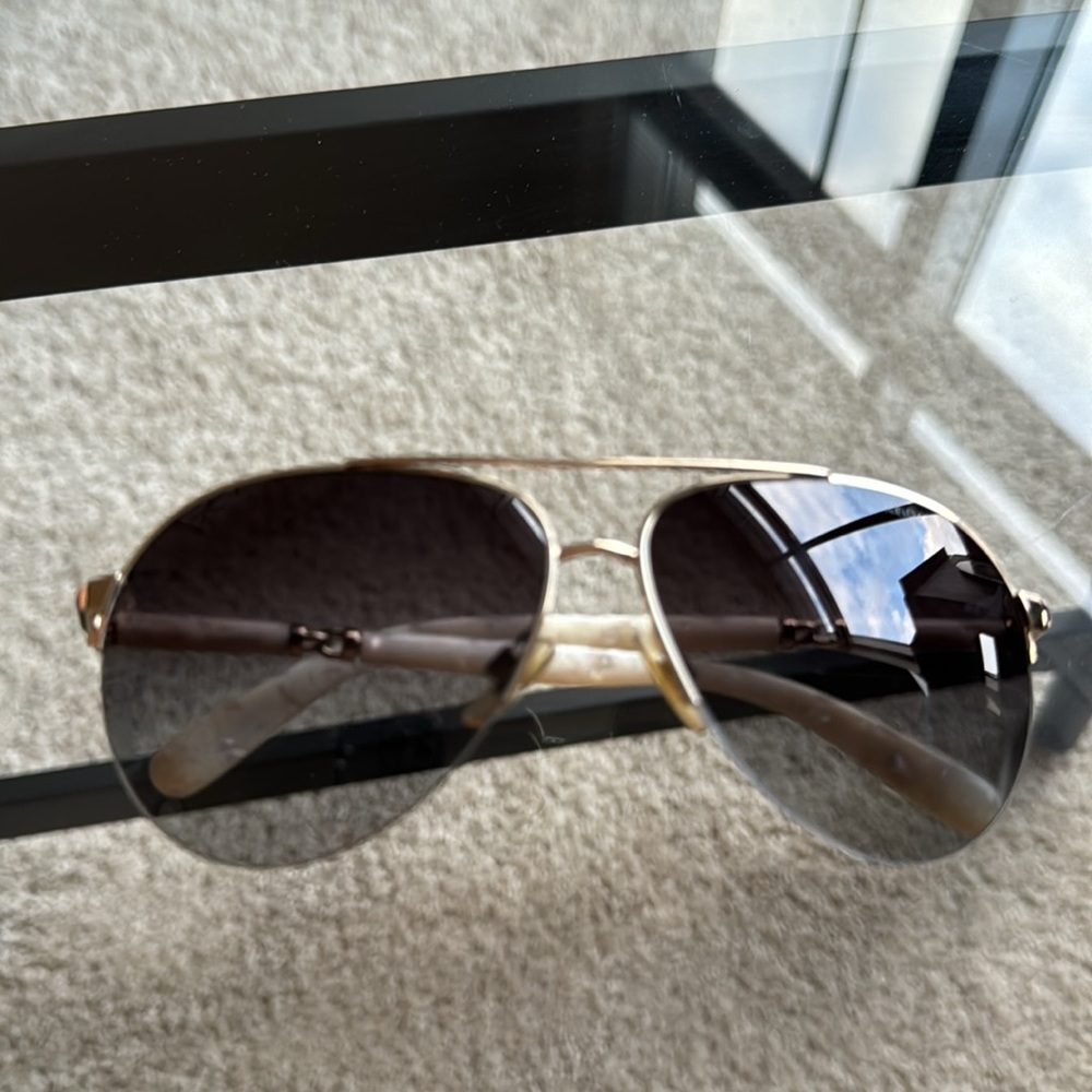 Authentic Dolce & Gabbana Sunglasses - Picture 3 of 7